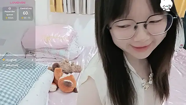 weiwei4999 Stripchat cam model