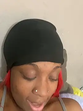 HennessyBaby21 webcam