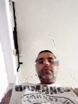 SupposedRedash webcam