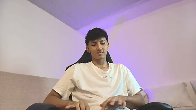 Valentino_Rey webcam