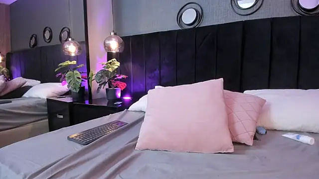 Madie_amoretti webcam