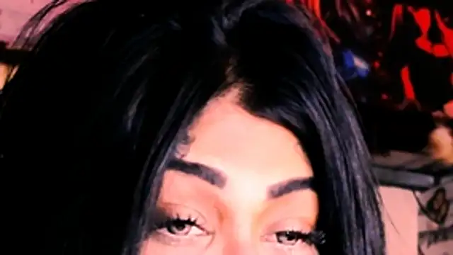 indian_dreamgirl webcam