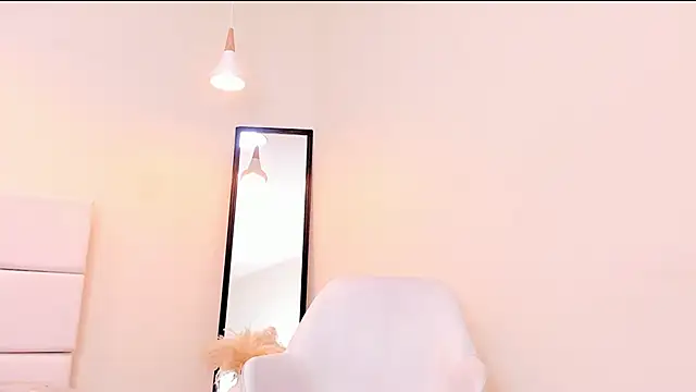 your_khloe (F young) - Suck fingers 🤞🏻