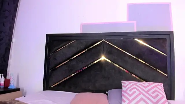 april_jones05 webcam