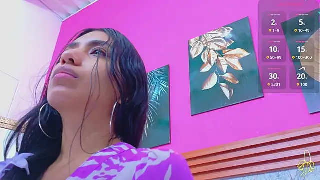 littlee_emilyy_ webcam