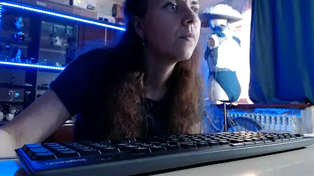 pa1e_pr1ncess (F young) - spicy peak