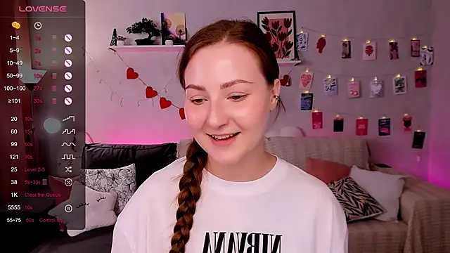 velvet_cherry_ webcam