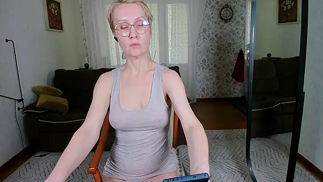 anastasiagate (F mature) - show boobs