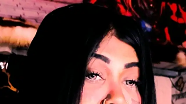 indian_dreamgirl webcam