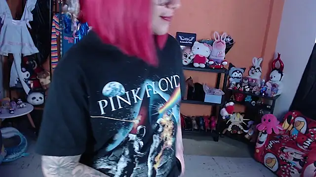 missmiia2 - MissMiia2's free webcam - UK Sex Cams