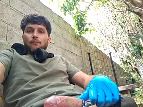 SexMachineMaks live sex cam