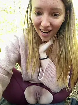 FayeFlame Live Webcam on Stripchat