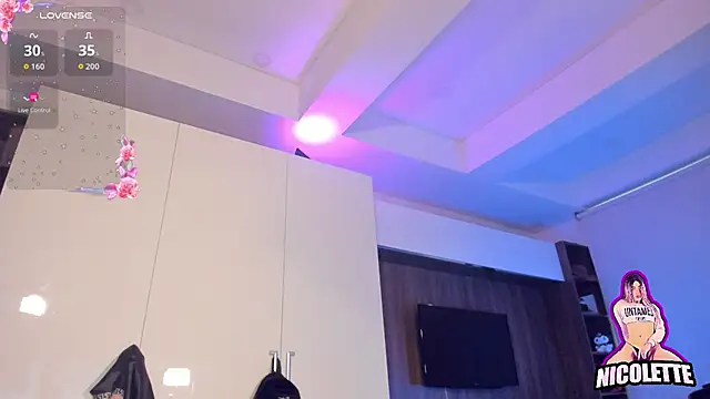 nicolette_tay webcam