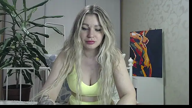 shyevaa - ShyEvaa's free webcam - UK Sex Cams