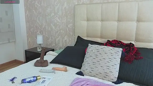 _sharlotte777 webcam