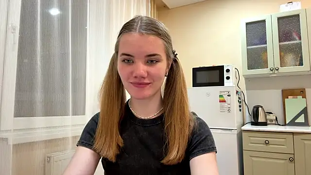 doana_bebriti live sex cam