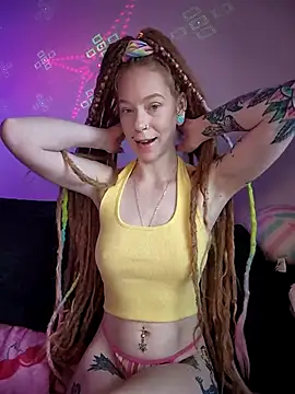 LucidLucy's live cam