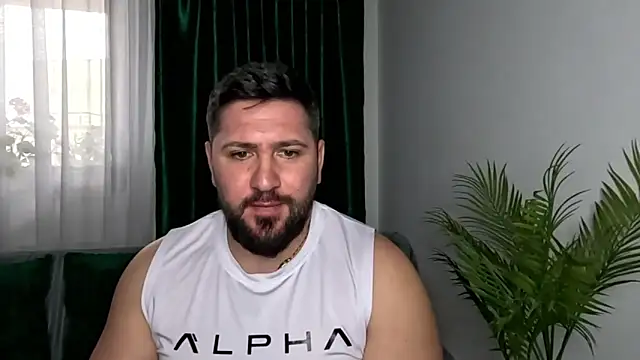 Gold_Alpha_Boy webcam