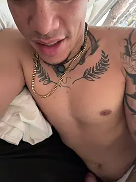 AlphaMasterXxx webcam