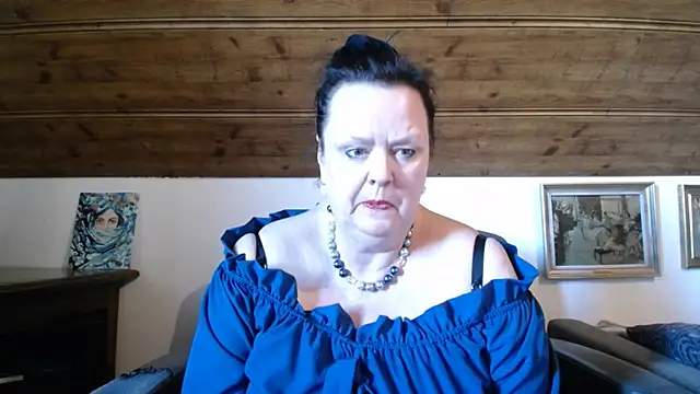 TiffanyMature webcam