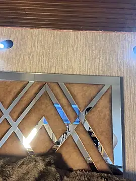 LunaMoore_Pink webcam