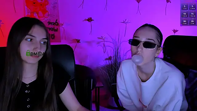 mila_firee (Ask my age) - tease you 18+