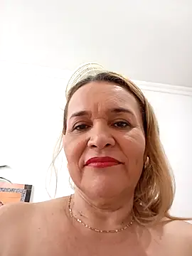 charlotte_milf30 webcam