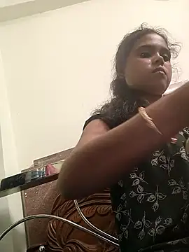 hotbhabhi_0 (F young) - 🌸 flash pussy 1 finger inside