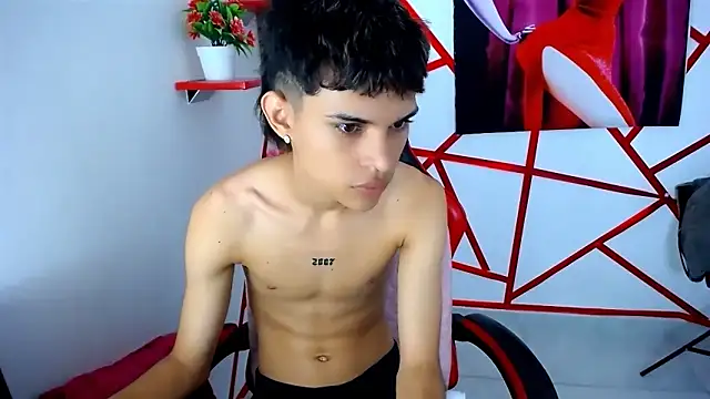 chris_evans77 webcam