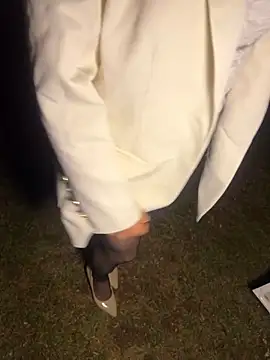 yunyun0006 (G young) - 户外运动车震