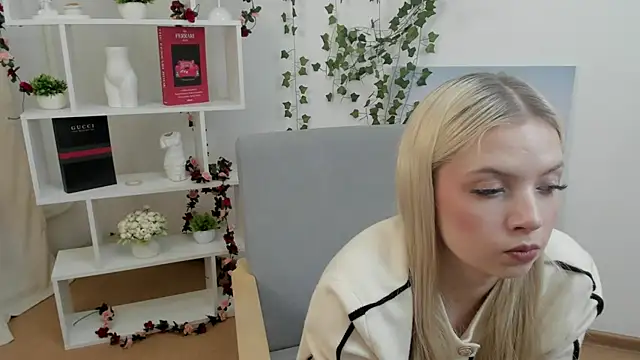 AmandaTrousdale webcam