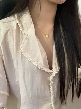 Webcam Model (Balle21)  is live.Free join now!