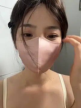 gougou13 live sex cam