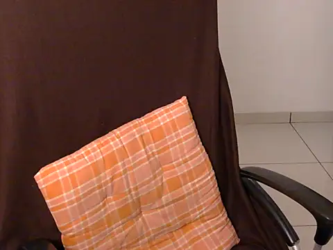 jenny_lovee - Jenny_lovee's free webcam - UK Sex Cams