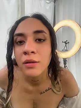 sinsirenxxx - SinSirenXXX's free webcam - UK Sex Cams