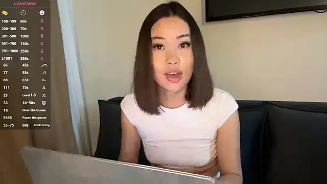 ur_neighbor_kira (F teen) - SHOOW ASS!🥰