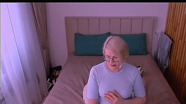 sabrinamacmarren webcam