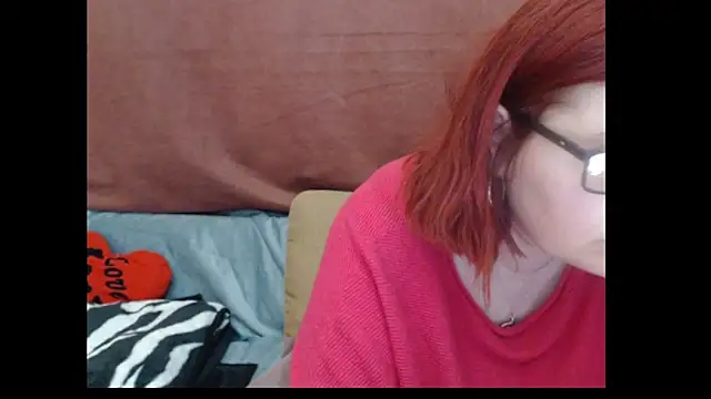 PlayfullMature webcam