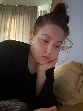 charmingggirl webcam