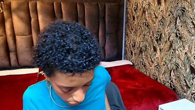 zia_green - Zia_Green's free webcam - UK Sex Cams