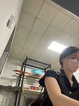 gougou13 (F young) - 户外男厕完成目标打开门五分钟