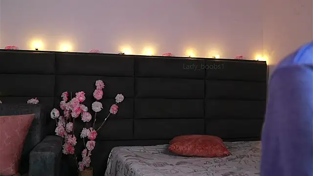 kathieandpovcock1 webcam