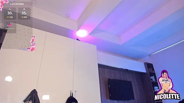 nicolette_tay webcam