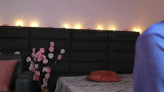 kathieandpovcock1 webcam