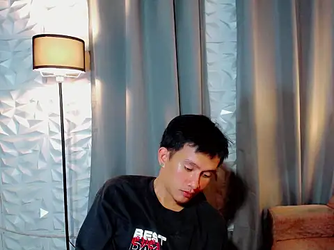 prince_elaijah (M young) - cum shot