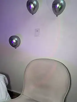 krisstenSantos webcam