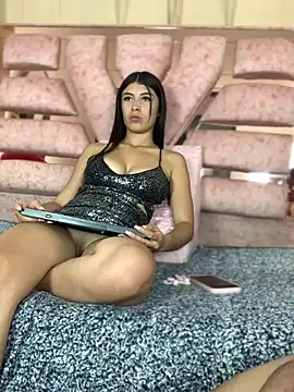 Antonella_And_Thiago webcam