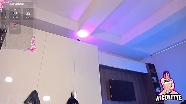 nicolette_tay webcam