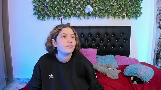 valeria_and_zoe (G teen) - remove garment + ice on tits