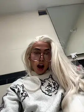 miss_tatiana_ (T young) - RIDE HUGE DILDO AND CUMSHOT